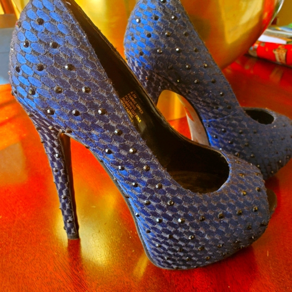 STEVE MADDEN